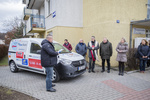 Zlínské pečovatelky převzaly sociální automobil pro práci v terénu