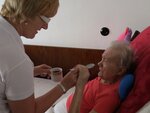 Během denní směny stačí každá sestra navštívit v průměru osm pacientů