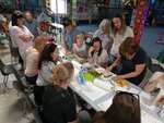 "A mohla bych taky kreslit," prosila malá Natálka aneb Charita Zlín vyvíjí aktivity ve prospěch ukrajinských maminek s dětmi, i babiček (12)