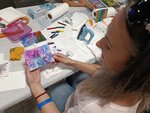 "A mohla bych taky kreslit," prosila malá Natálka aneb Charita Zlín vyvíjí aktivity ve prospěch ukrajinských maminek s dětmi, i babiček (12)