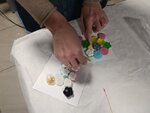 Voňavé tvoření, ´plackování´ a velké hudební překvapení aneb Charita Zlín, spolu s partnerem Galaxie Zlín, vyvíjí aktivity ve prospěch ukrajinských maminek s dětmi, i babiček (15)