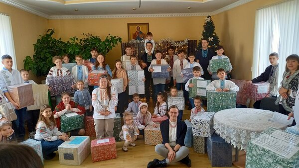 Vánoční balíček pro děti na Ukrajině, foto archiv Arcidiecézní charita Olomouc (leden 2024)