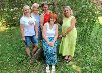 "Slova obdivu k naším sestřičkám často slyším i od pacientů, které navštěvuji. Moc si jejich práce vážím," říká paní Noela, pastorační asistentka 