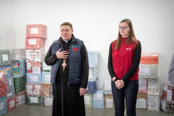 Vánoční balíček pro děti na Ukrajině, foto archiv Arcidiecézní charita Olomouc (leden 2024)