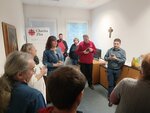 Novoročně, neformálně, s požehnáním jáhna Jana Rozsypálka. Setkání zlínských 'chariťáků' první pracovní den roku 2025. Díky za to
