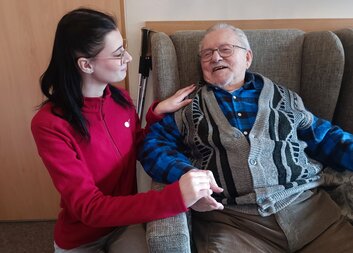 Zůstat doma není samozřejmost. A přesto by to měla být možnost